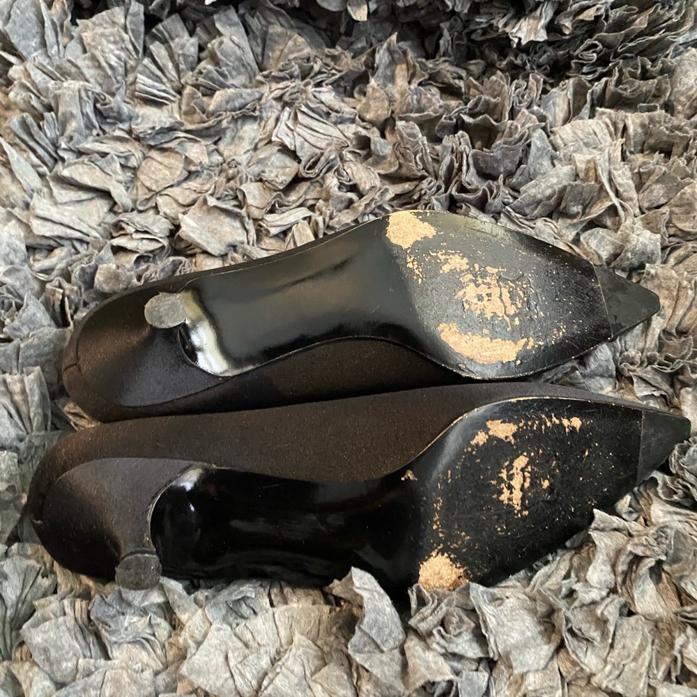 Stuart Weitzman Kitten Heels Size 7.5 - image 5